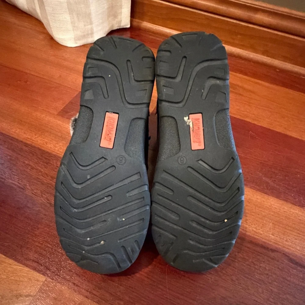 Khombu Women's Jessica Black Suede All Weather Ankle Boots, Size 8 - Picture 4 of 14